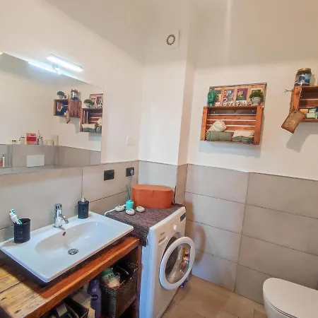 Locazione Turistica Relaxing House Apartment Guanzate